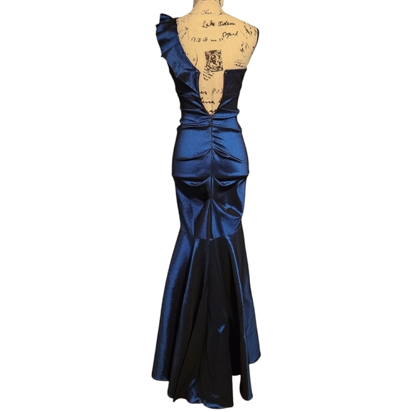 Blondie Nites by Stacy Sklar Blue One Shoulder Cocktail Gown - Picture 5 of 9